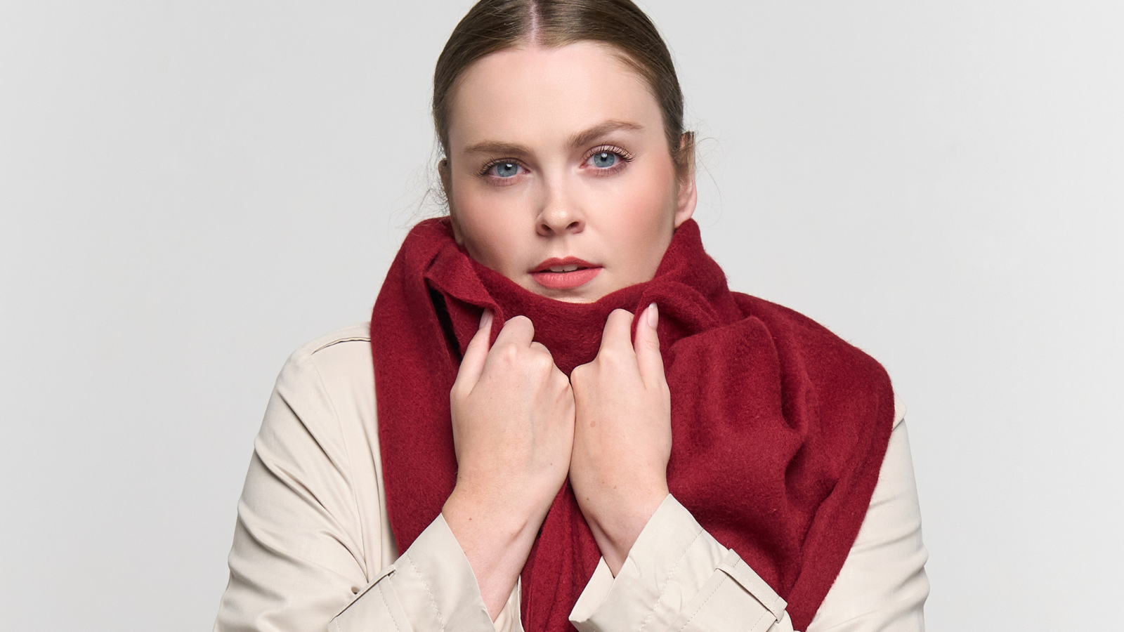 Elegant Iconic Woolen Wraps