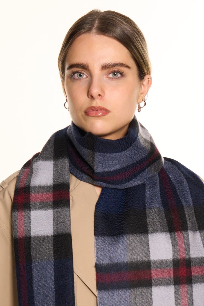 Edinburgh Cashmere scarf signature gift box